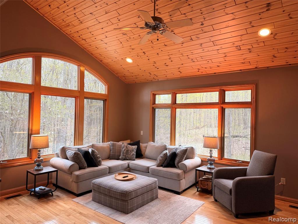 6788 E Hoxie Road, Cedar, MI 49621 — Photo 43