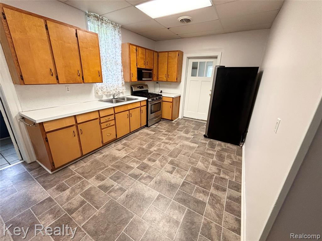 14009 Grafton Road, Carleton, MI 48117 — Photo 18