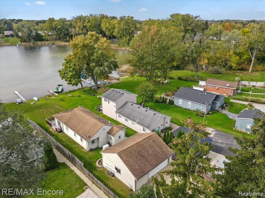 662 LAWSON Drive, Lake Orion, MI 48362 — Photo 34