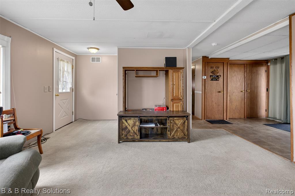 6946 Clifford Road, Marlette, MI 48453 — Photo 7