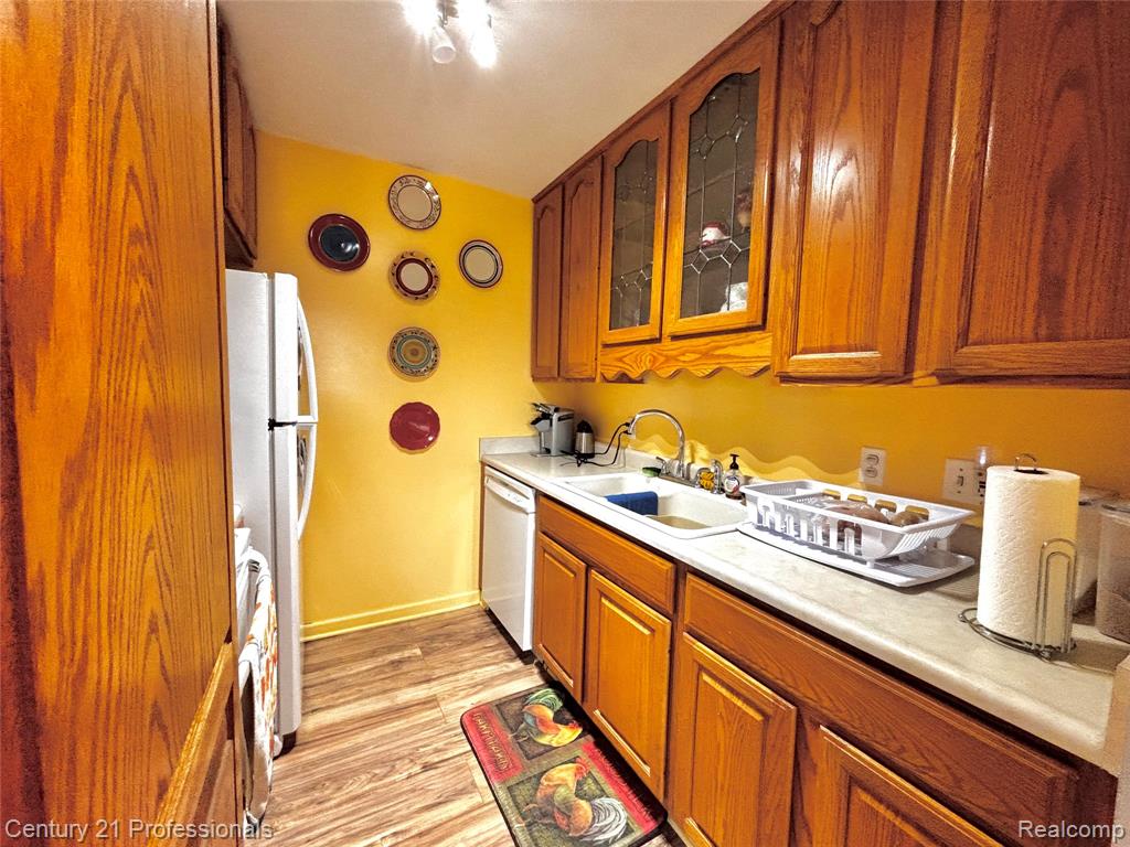 8203 Huntington Street, 15, Westland, MI — Photo 13