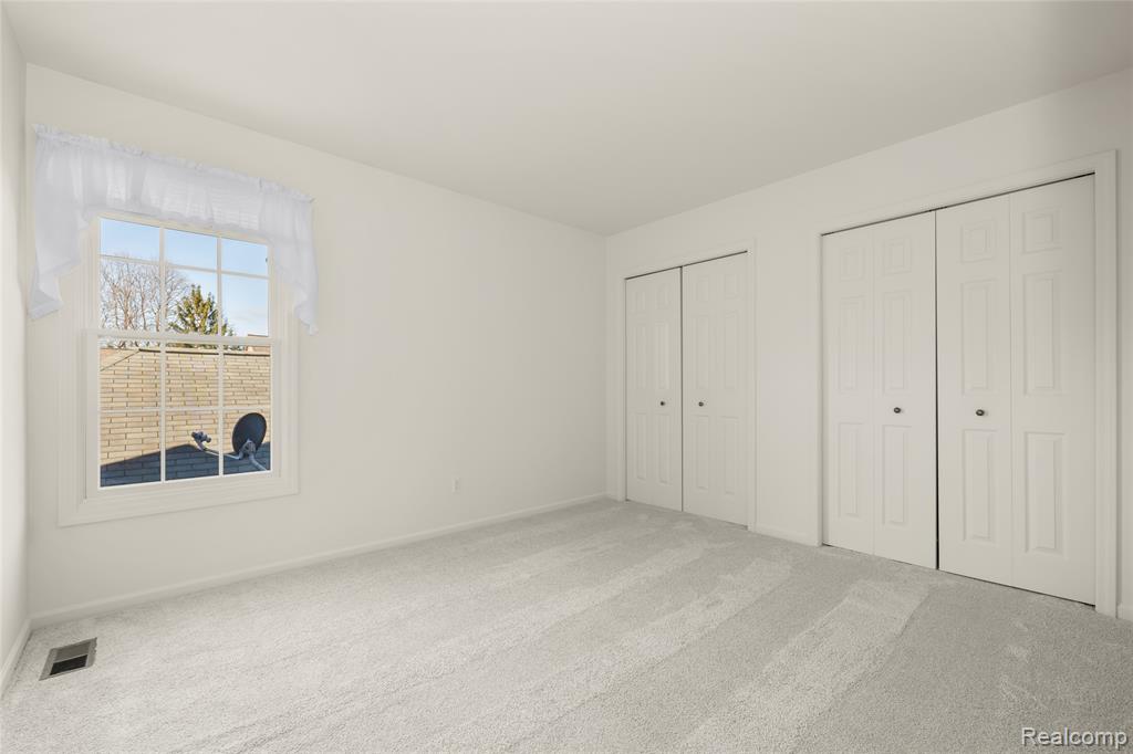 16252 Country Knoll Drive, Northville, MI 48168 — Photo 34