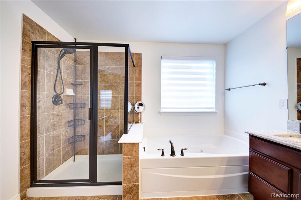 50411 Lansdowne Road, Canton, MI 48188 — Photo 42