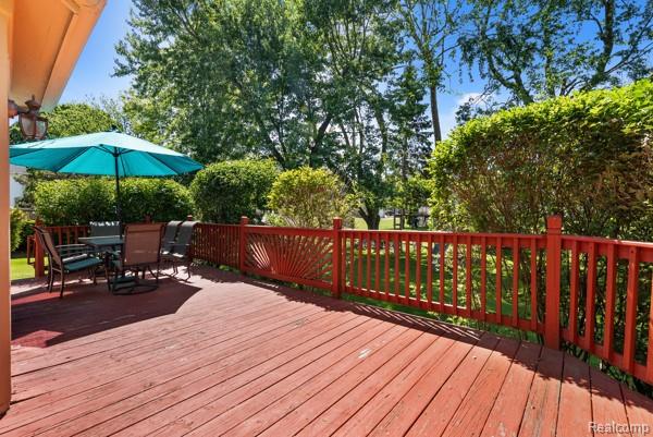 8363 Sherwood Drive, Grand Blanc, MI 48439 — Photo 43