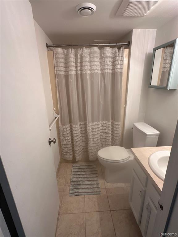 27211 Hickory Street, Harrison Township, MI — Photo 11