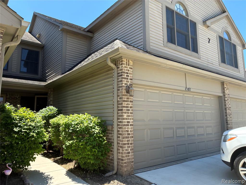 45085 Horseshoe Circle, Canton, MI 48187 — front exterior