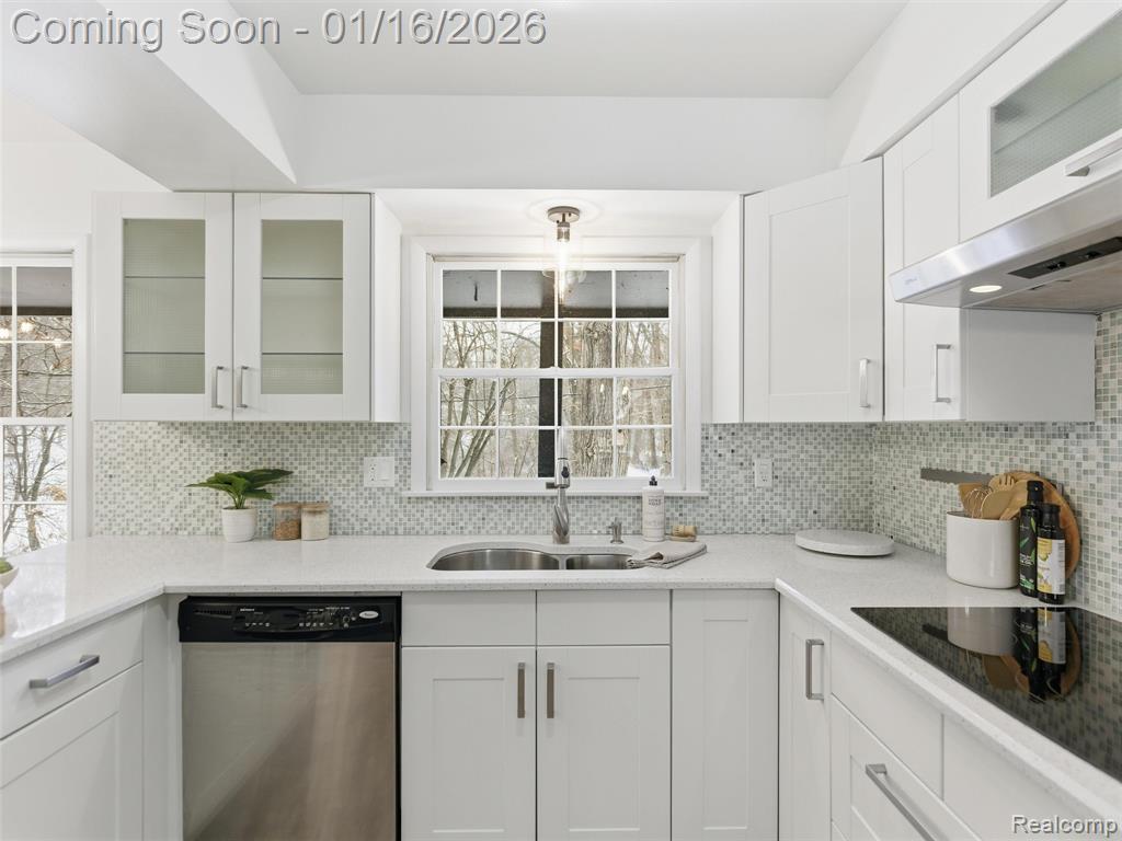 3227 Cairncross Drive, Oakland, MI — Photo 4