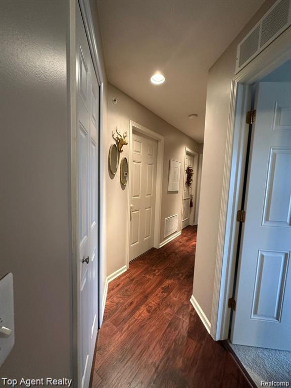 45553 Hidden View Court, Utica, MI 48315 — Photo 12