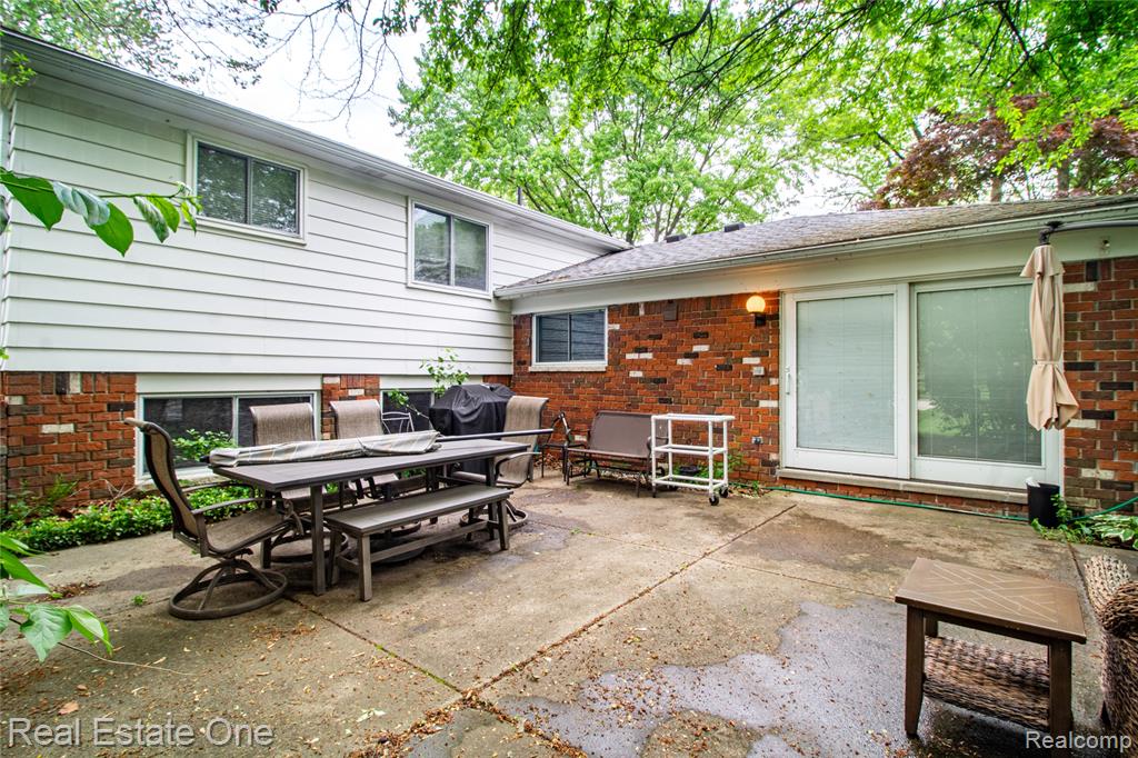4243 FROSTWOOD Court, Troy, MI 48098 — Photo 20
