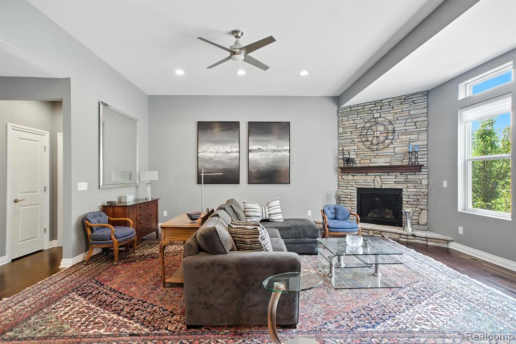 2066 Findley Circle, Lake Orion, MI — Photo 5
