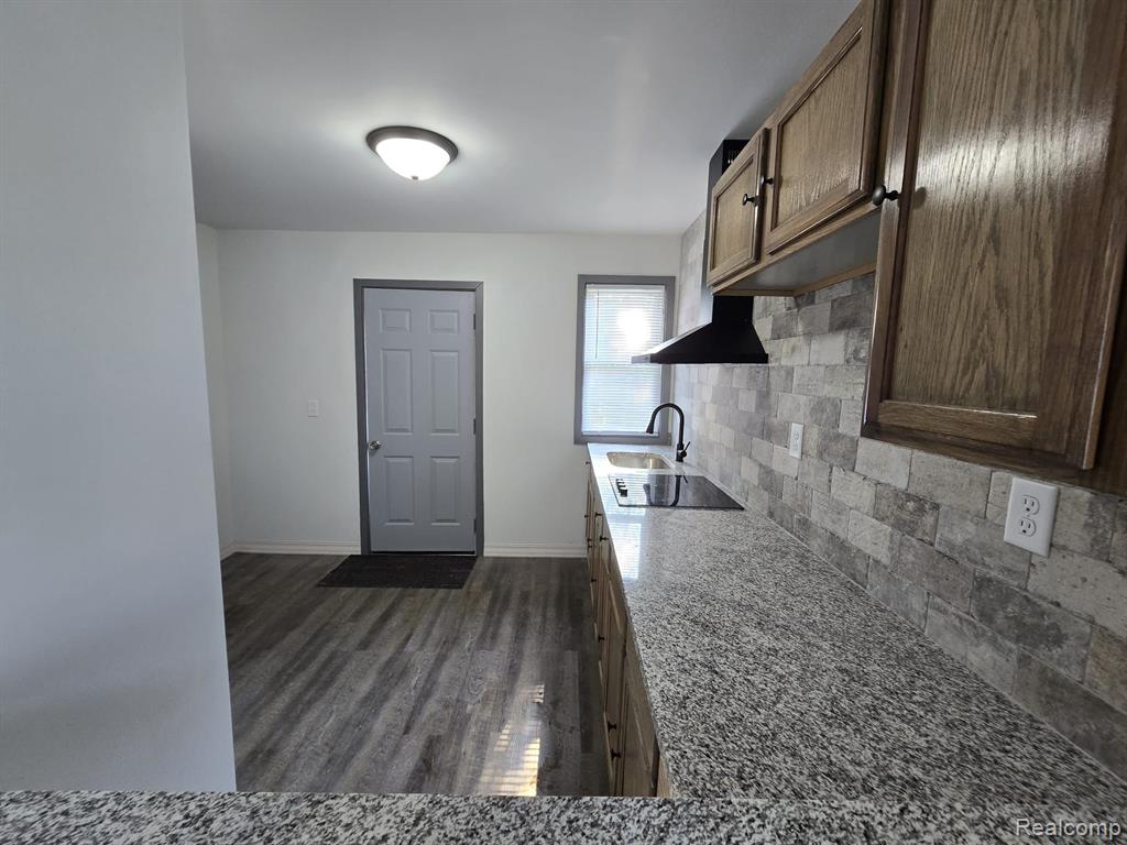 592 S HARRINGTON Street, Detroit, MI 48209 — Photo 4
