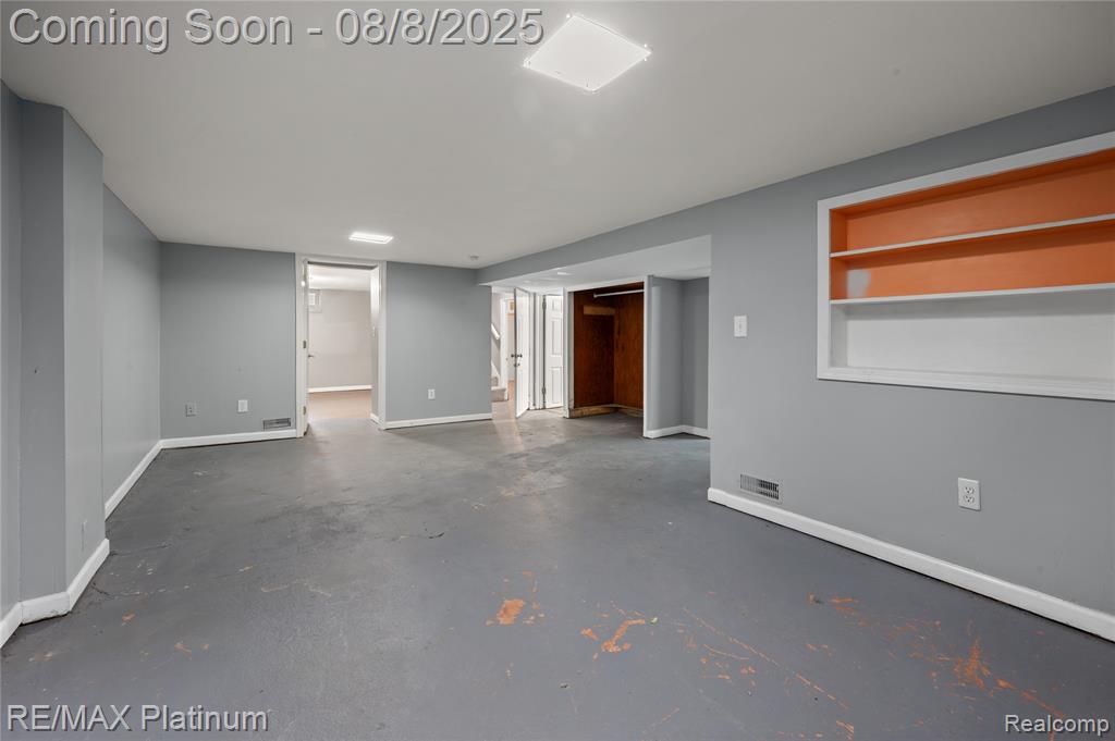 708 Elmwood Drive, Fenton, MI 48430 — Photo 29