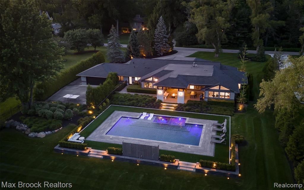 7400 Parkstone Lane, Bloomfield Hills, MI 48301 — Photo 96