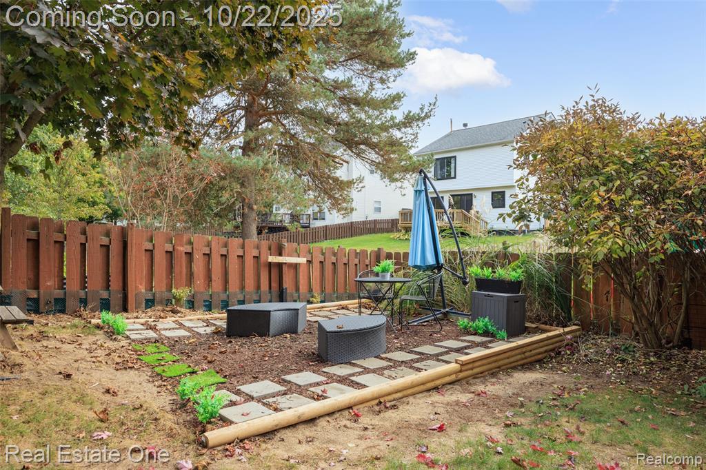 445 Gleneagles Court, Oxford, MI 48371 — Photo 43