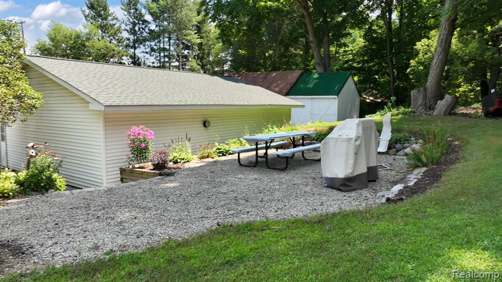 371 N Ortonville Road, Ortonville, MI 48462 — Photo 63