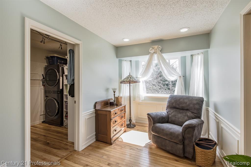 5492 E Alyssa Court, White Lake, MI 48383 — Photo 42