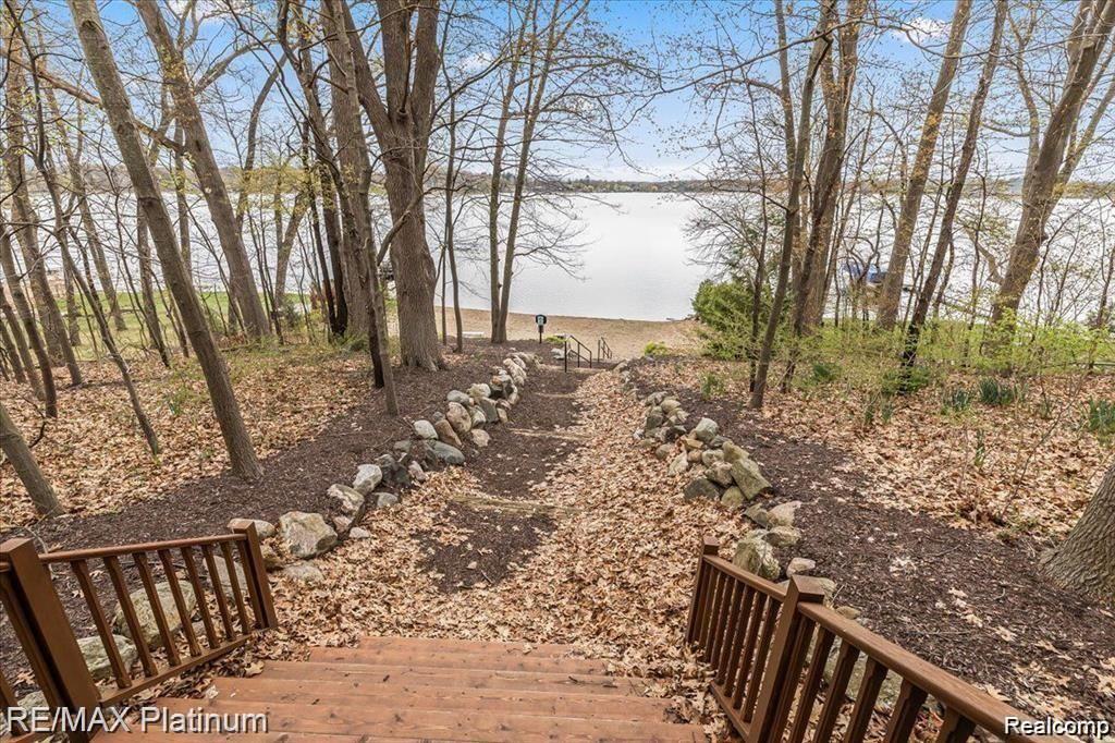 3186 Aspen Ridge Court, Howell, MI 48843 — Photo 8