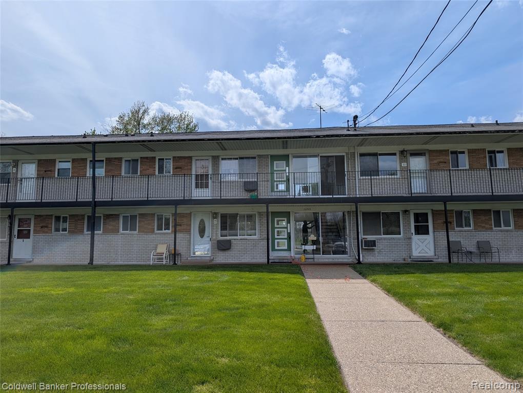 26945 Milford, 8, South Lyon, MI 48178