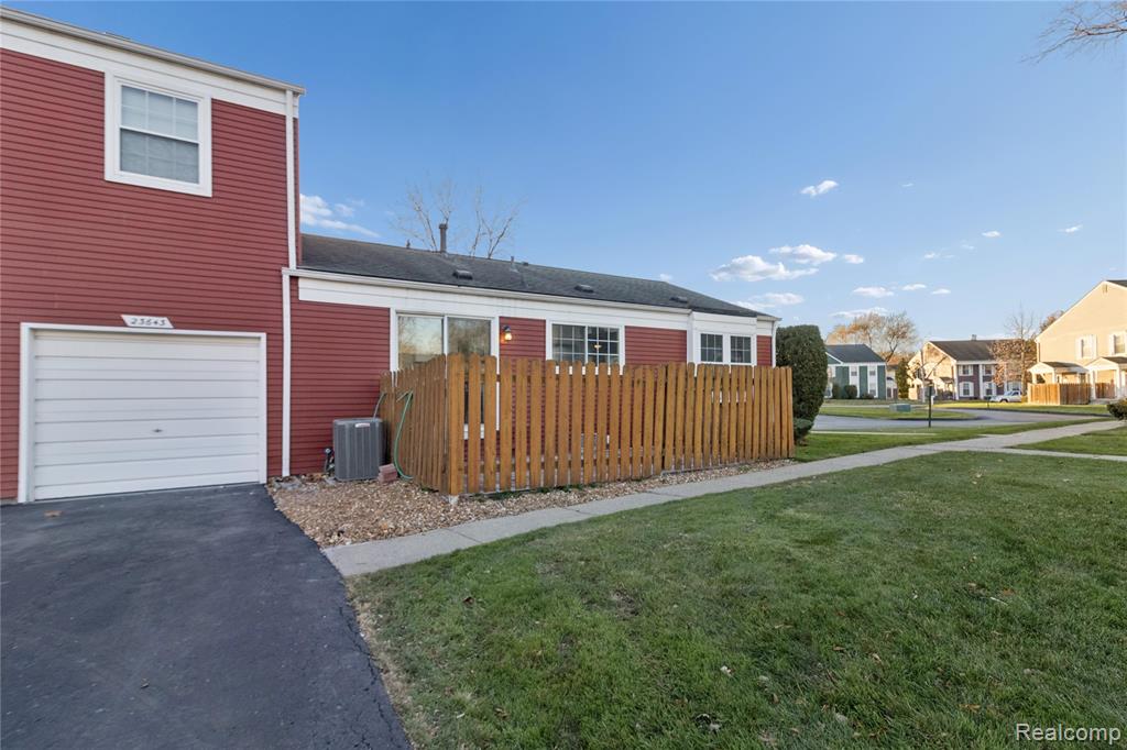 23643 N Rockledge, Novi, MI — Photo 29