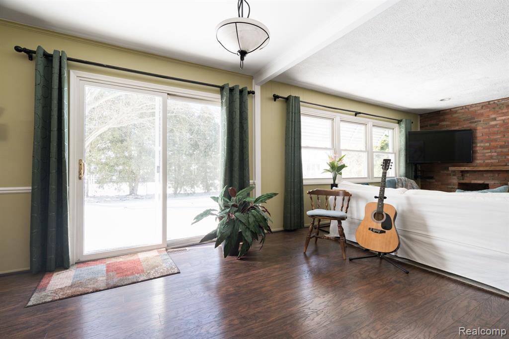 4929 Danbury Drive, Troy, MI 48085 — Photo 15