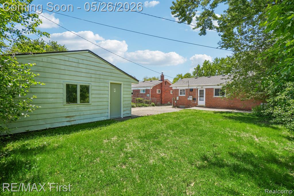 29636 Spoon Avenue, Madison Heights, MI 48071 — Photo 6