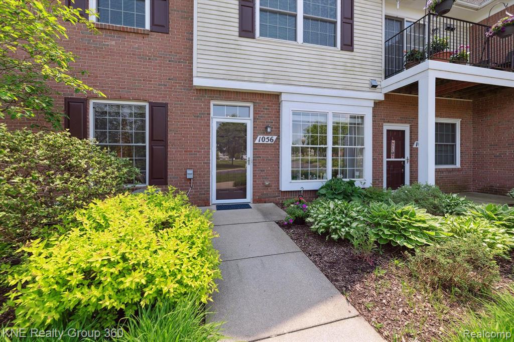 1056 SHIAWASSEE Circle, Howell, MI 48843 — Photo 15