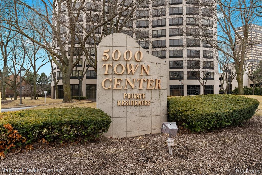 5000 Town Center, 408, Southfield, MI 48075 — Photo 27