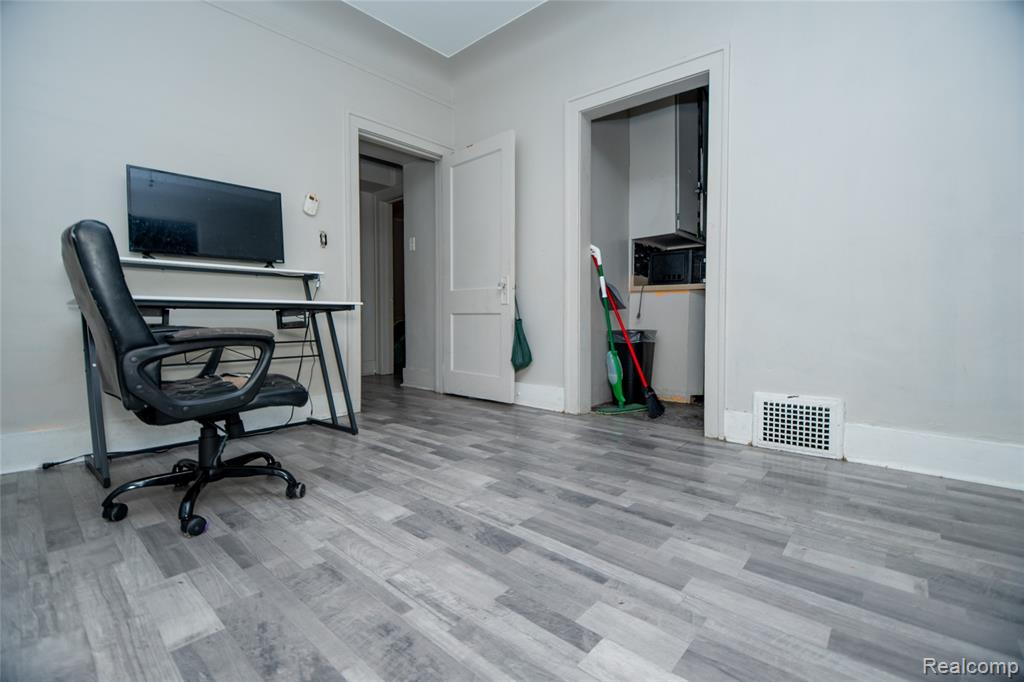 13551 Santa Rosa Drive, Detroit, MI 48238 — Photo 9