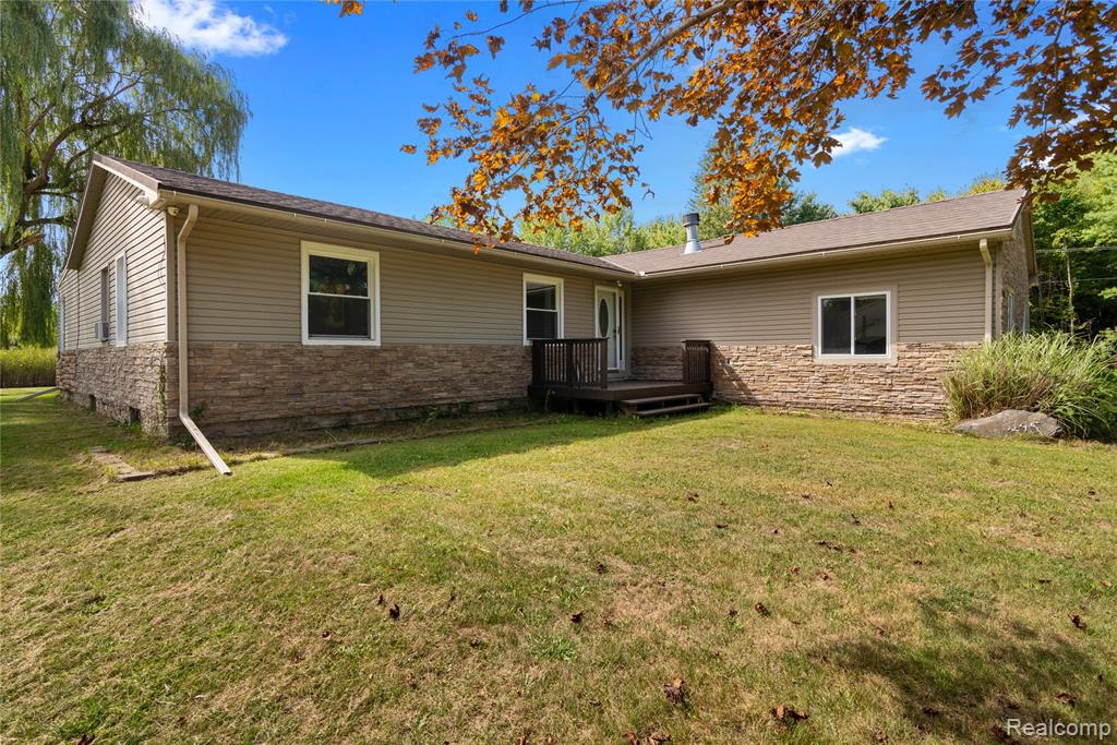 8145 Lindsey Road, Casco, MI 48064 — Photo 43