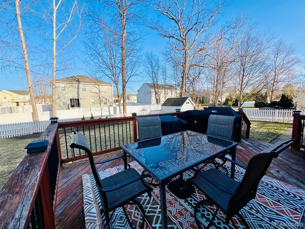 704 HAYSTACK Drive, Linden, MI 48451 — Photo 13
