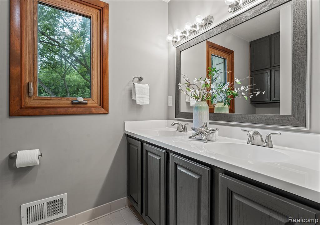 3325 Proctor Lane, Oakland, MI — Photo 36