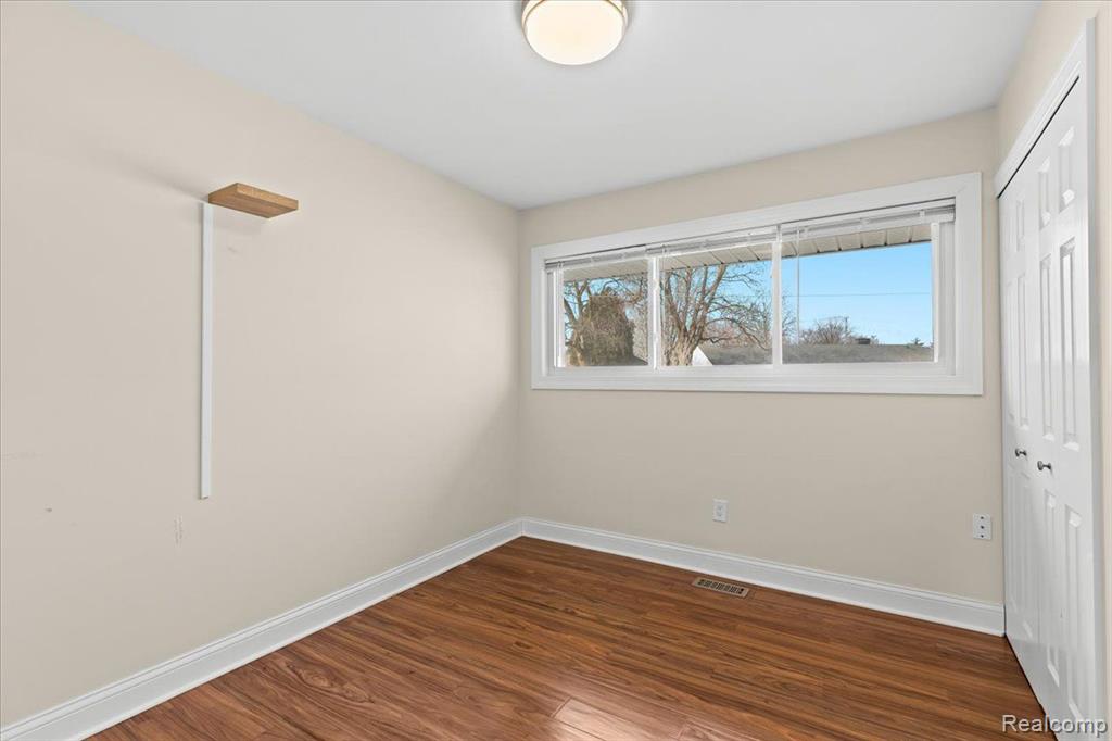 41099 Malott, Novi, MI — Photo 13