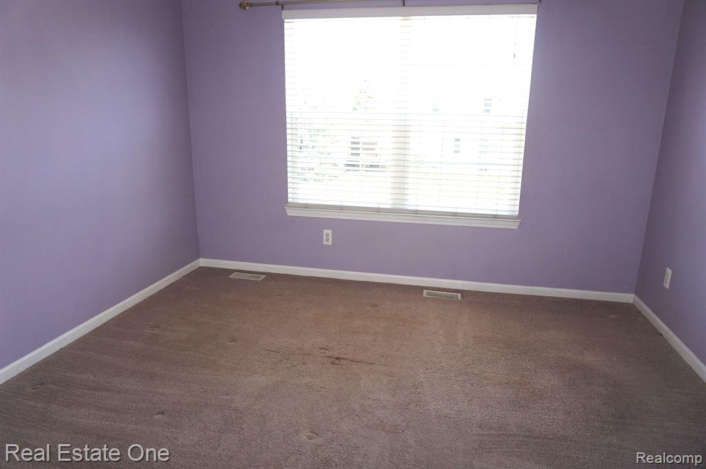 6993 WELLINGTON Drive, Dexter, MI 48130 — Photo 24