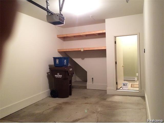 14210 Addington Drive, Commerce Twp, MI 48390 — Photo 20