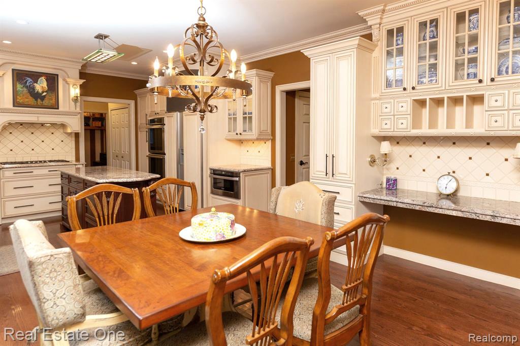 5538 CLEARVIEW Drive, Troy, MI 48098 — Photo 24