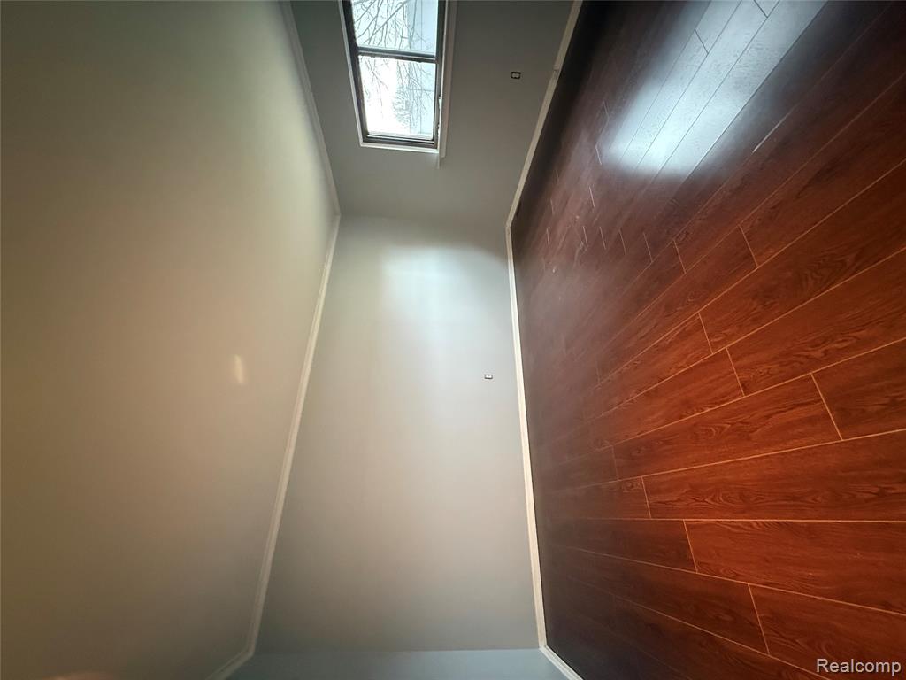 5561 Mansfield Avenue, Sterling Heights, MI 48310 — Photo 11