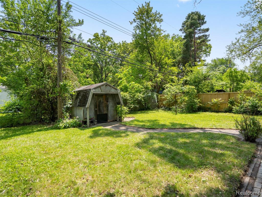 546 KENSINGTON, Ferndale, MI 48220 — Photo 8