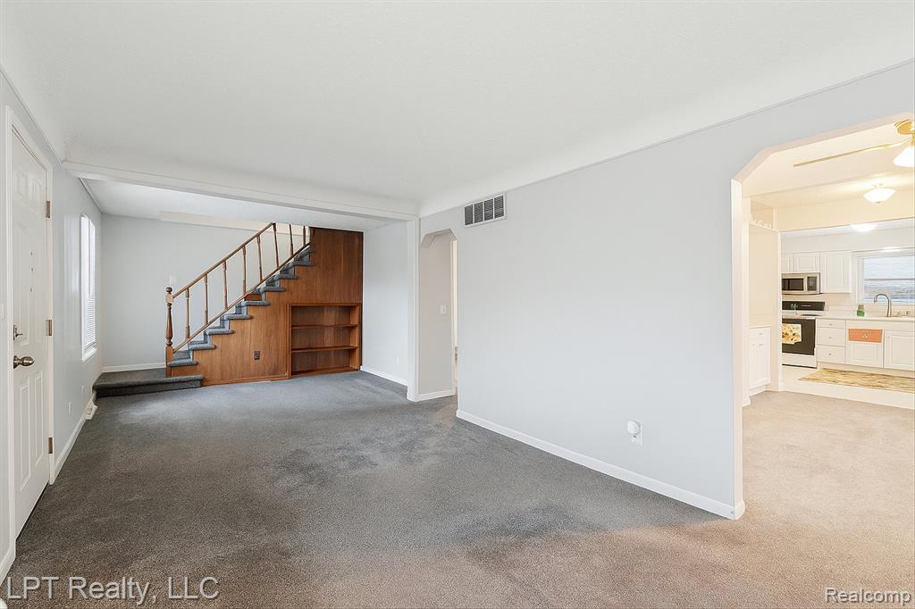 5172 Hazel Street, Dearborn Heights, MI 48125 — Photo 11