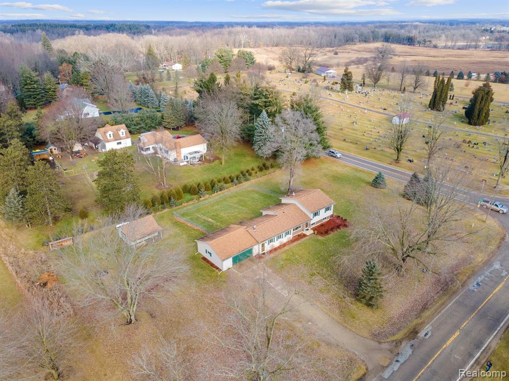 5236 PRATT Road, Lapeer, MI 48446 — Photo 4