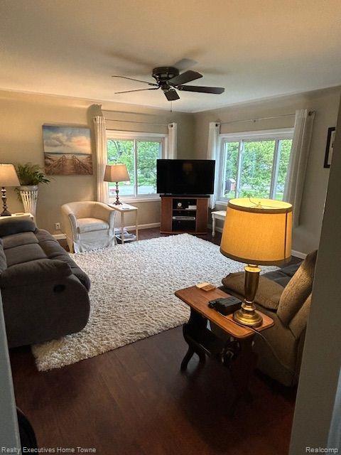 802 COLORADO Street, Marysville, MI 48040 — Photo 11