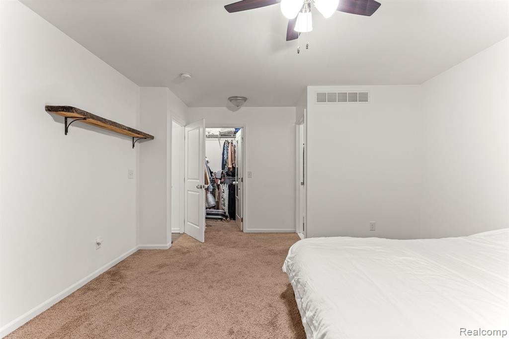 8123 N HUBBARD Road, Westland, MI — Photo 18