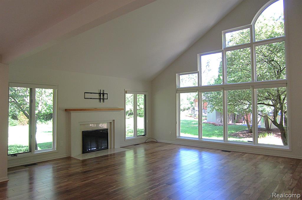 31115 Stafford St, Beverly Hills, MI 48025 — Photo 3