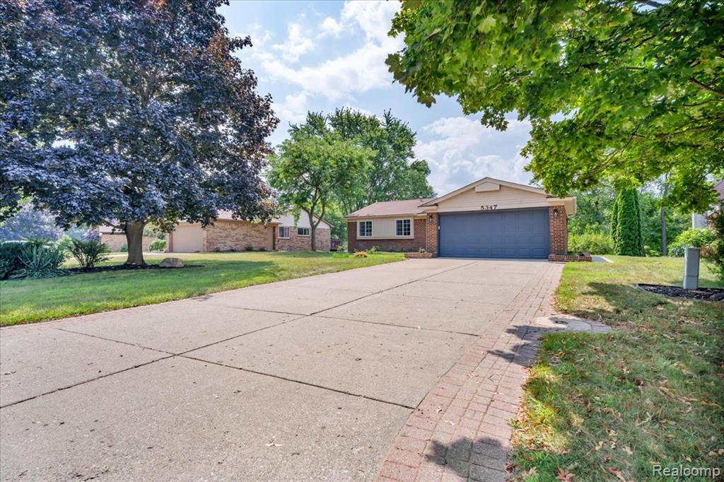 5347 Timber Ridge Trail, Clarkston, MI — Photo 2