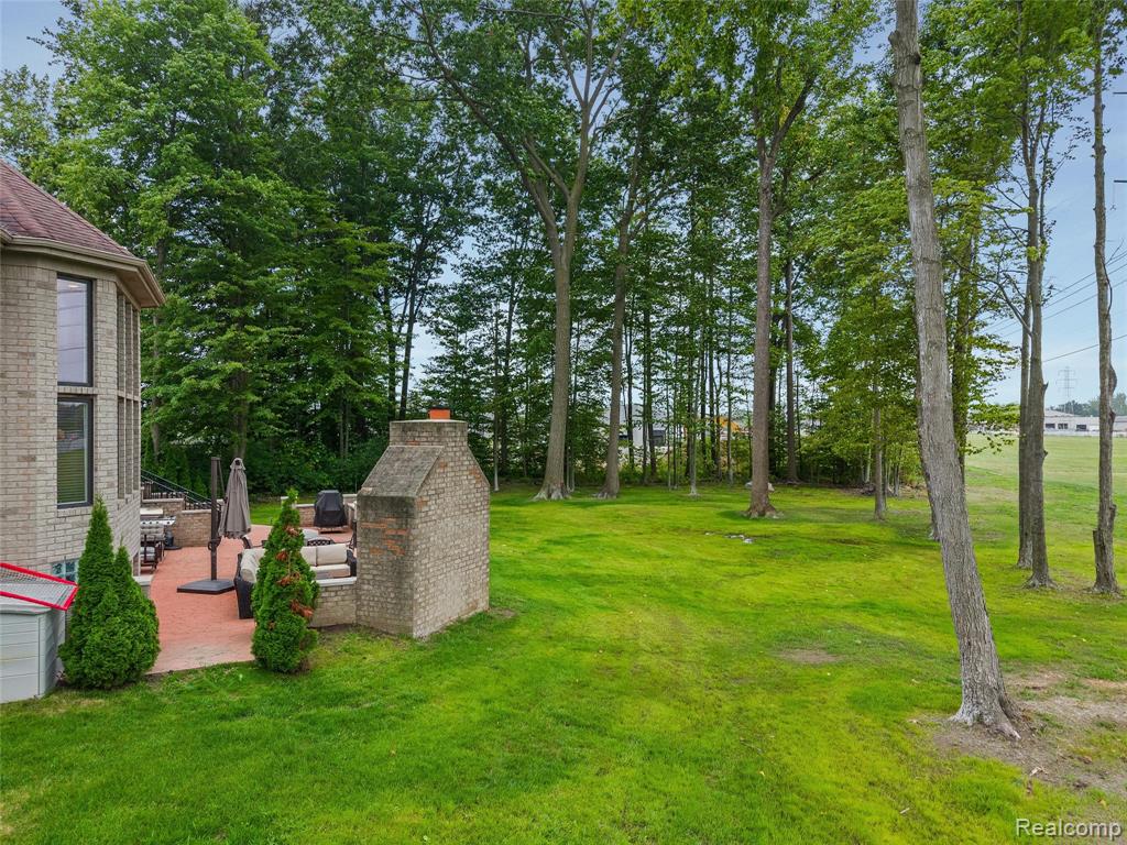 52041 Loon Court, Shelby Twp, MI 48315 — Photo 50