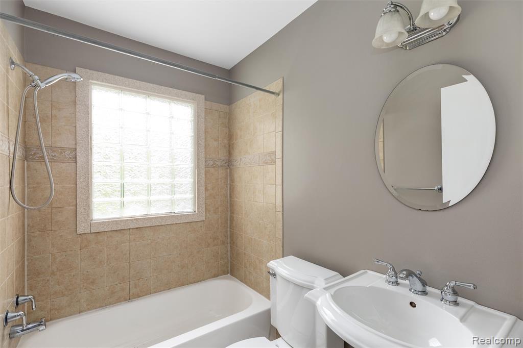 4410 Rosewold Avenue, Royal Oak, MI 48073 — Photo 19