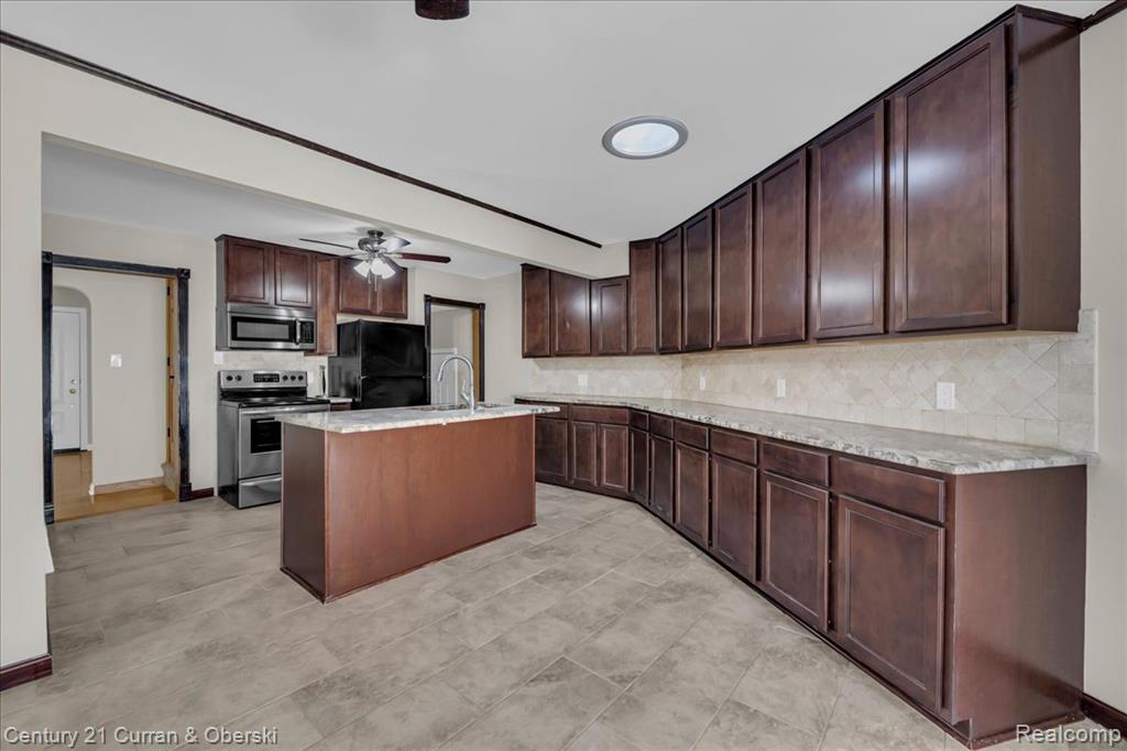 4191 Grindley Park Street, Dearborn Heights, MI 48125 — Photo 9