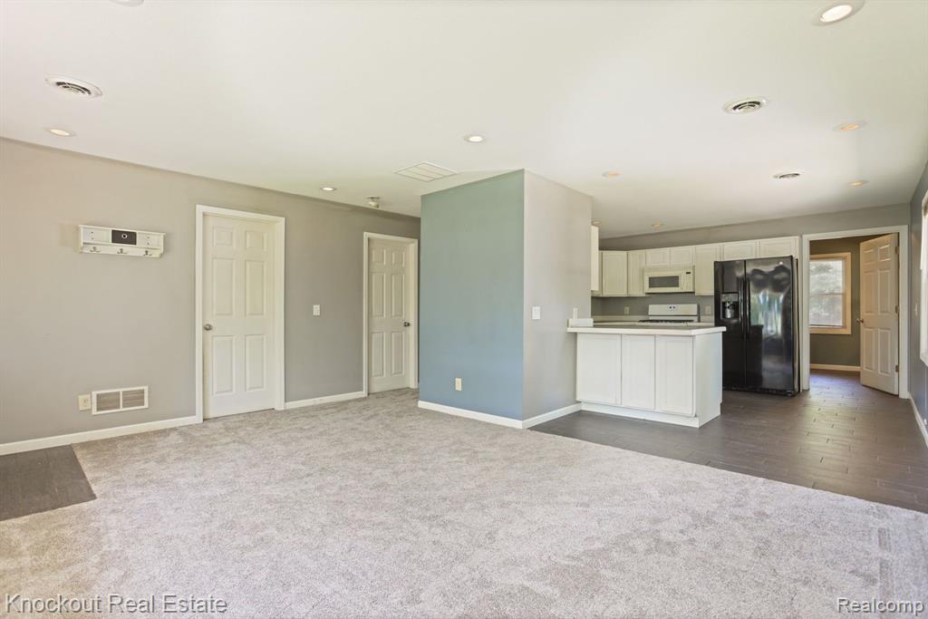 5360 S GRAHAM Road, St. Charles, MI 48655 — Photo 10
