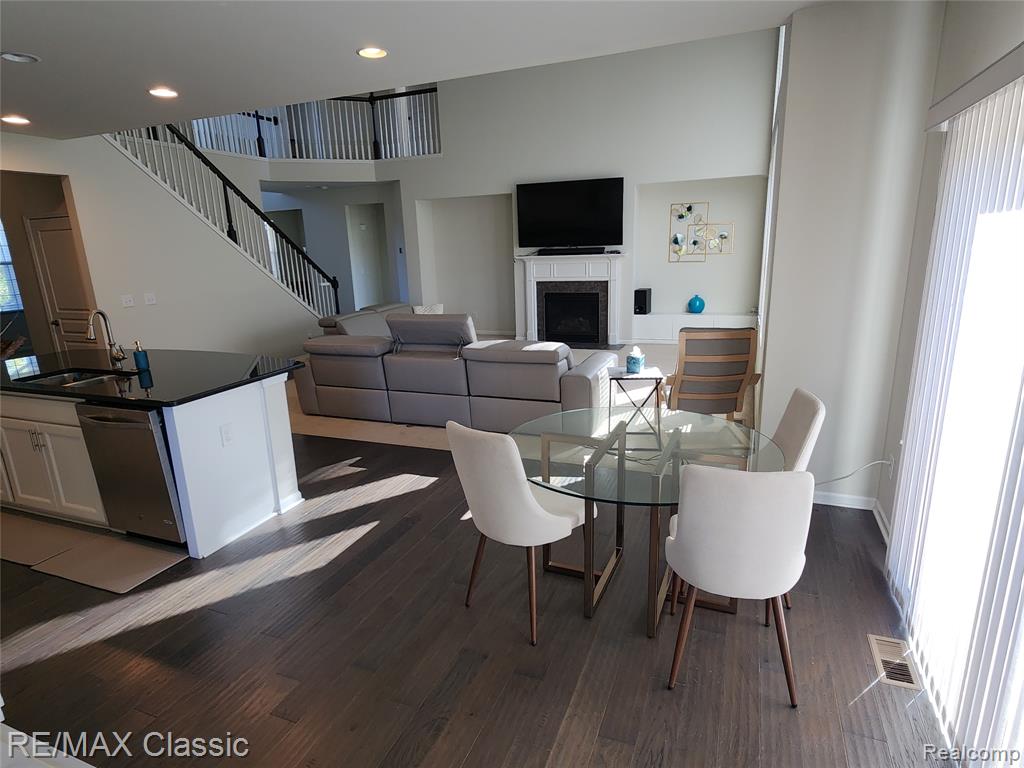 5887 Northford, Canton, MI 48187 — Photo 16