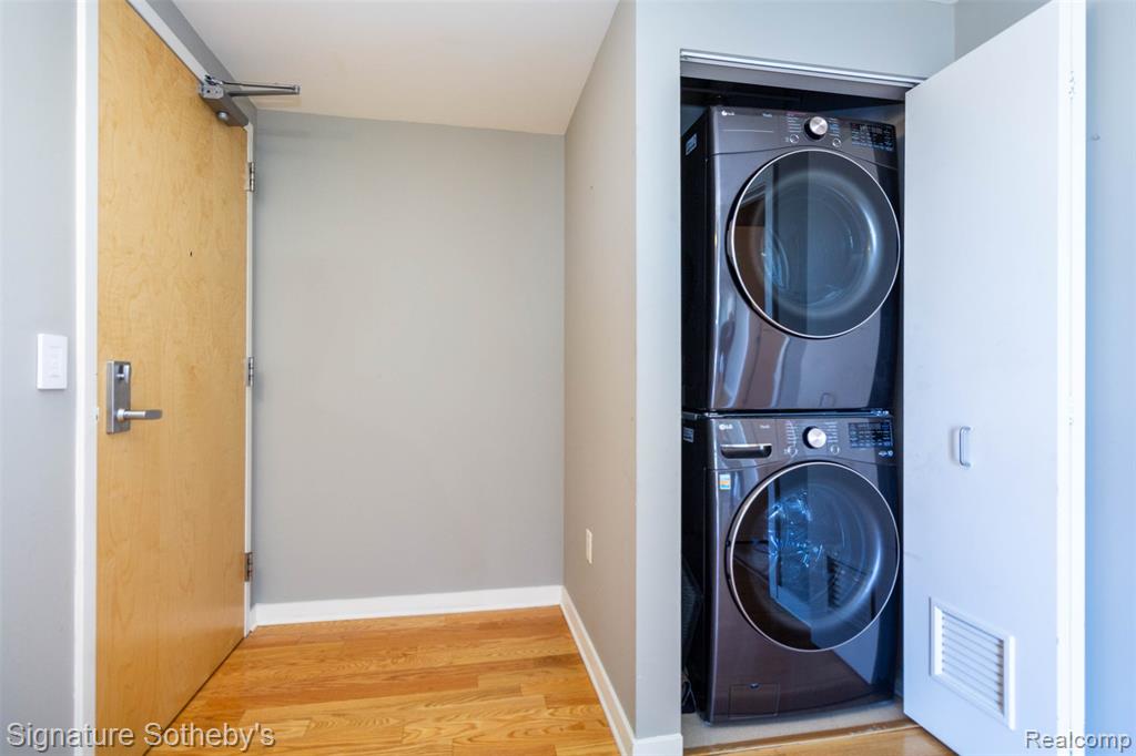 432 S Washington Avenue, 1007, Royal Oak, MI 48067 — Photo 27