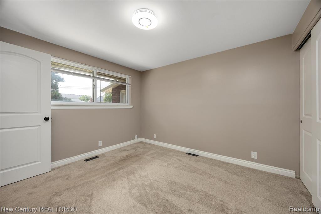 1720 Westbrook Drive, Madison Heights, MI 48071 — Photo 7
